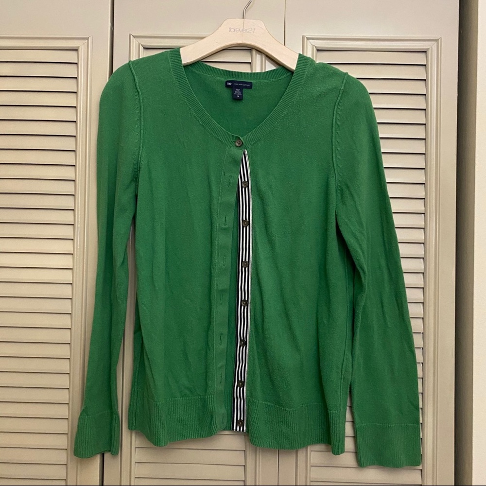 GAP green cardigan with black and white trim